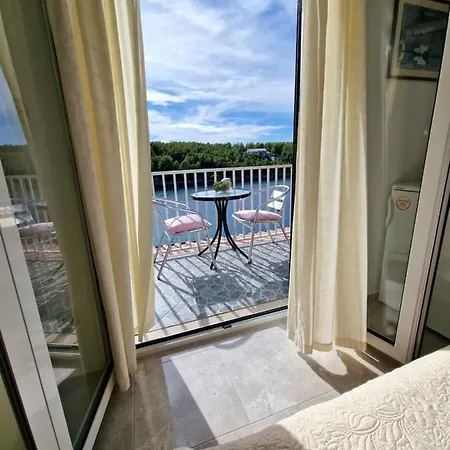 Jagodna Apartment Hvar Town