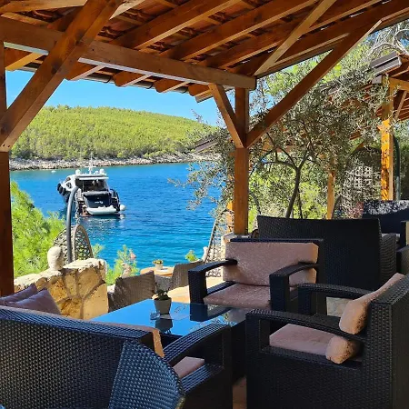 Jagodna * Hvar Town