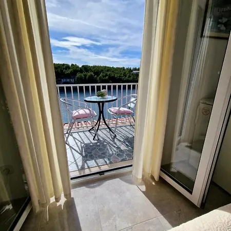 Jagodna Apartment Hvar Town